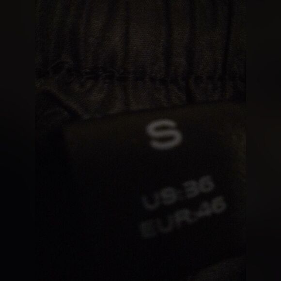 Men’s Graphic Skull Lightning Print Shorts - Size Small - Picture 2 of 5